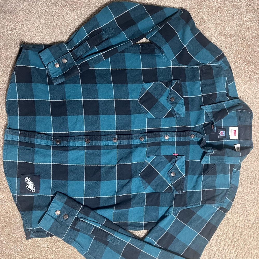 `NFL PHILADELPHIA EAGLES LEVI'S MENS TWILL PLAID SHIRT Medium